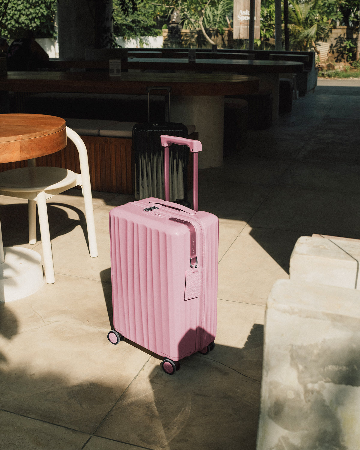 Bold Cabin Bag